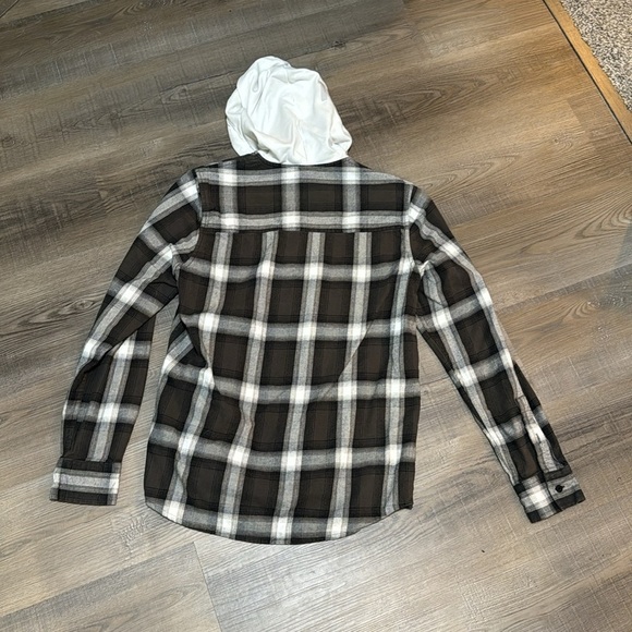 Oakley button up - Picture 4 of 5